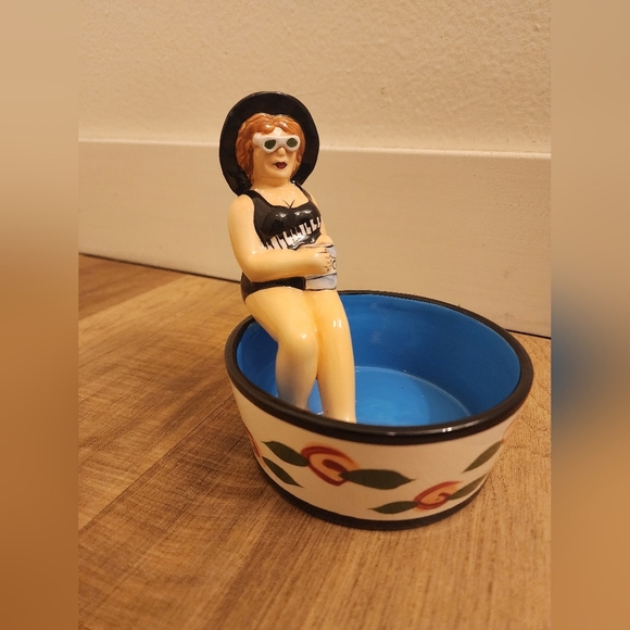 Funseekers Other - Westland Funseekers 2003 Melody Poolside Salsa Bowl Ceramic Figurine